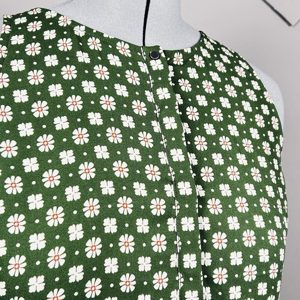 Cabi Green Floral Daisy Print Blouse Size M Sleeveless Boho Hippie Cottagecore - Picture 2 of 12